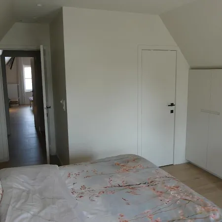 Vakantiewoning De Nachtegaal Semesterbostad *