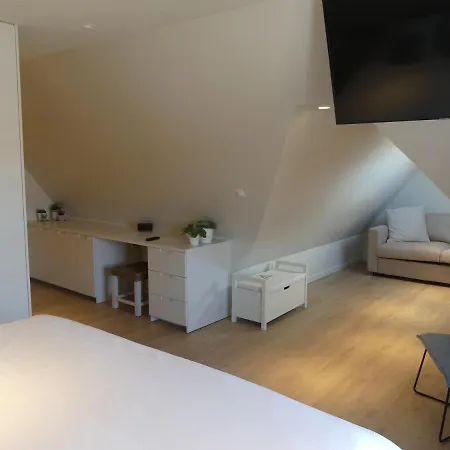 Vakantiewoning De Nachtegaal Semesterbostad